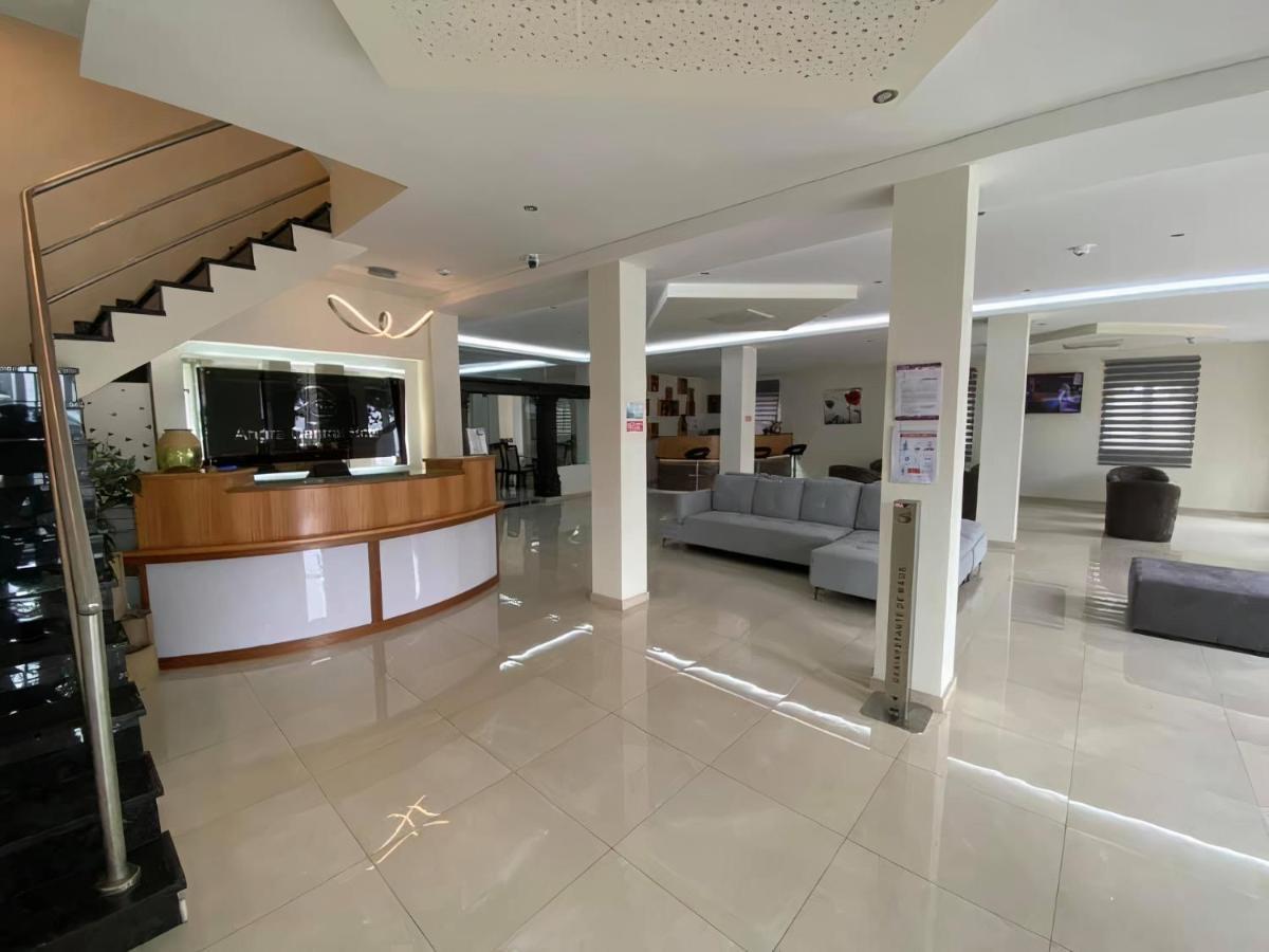 Angra Central Hotel アングラ・ド・エロイーズモ エクステリア 写真